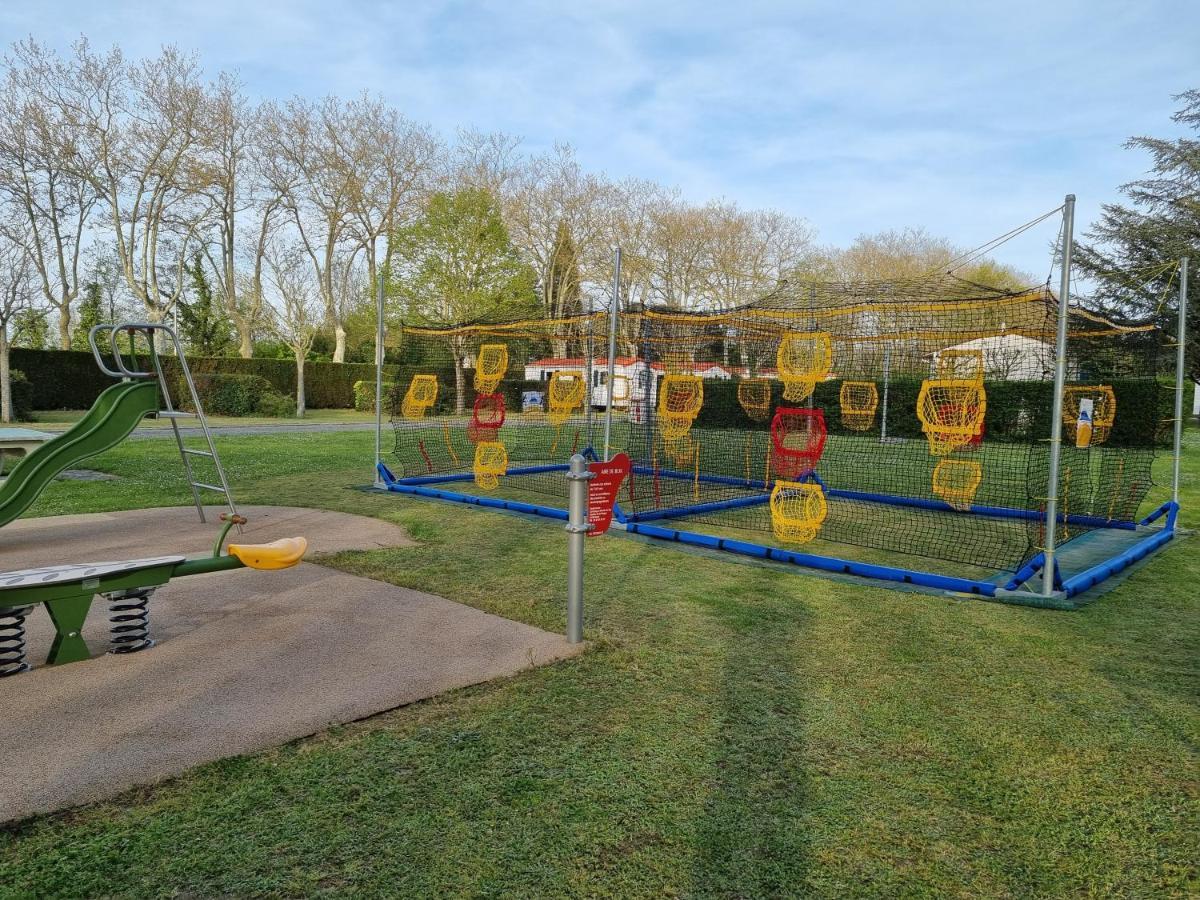 Camping Le Moulin Du Roy ルヴェル エクステリア 写真